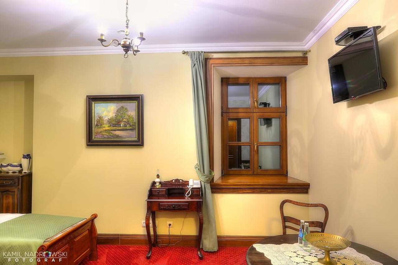 Dwor Slupia Hotel Zarzecze  Exterior foto